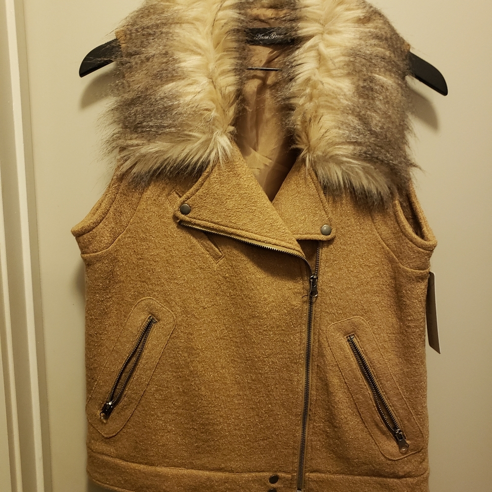 Faux fur collard vest